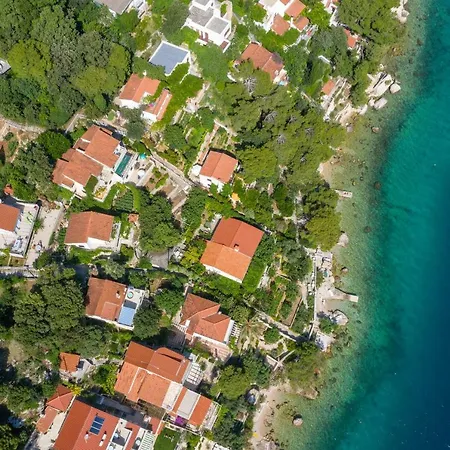 Vila Malo Blue